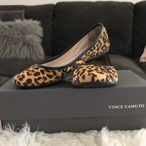 Vince camuto leopard flats